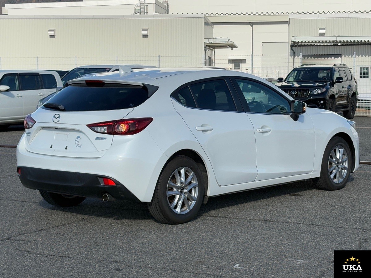2013 Mazda Axela