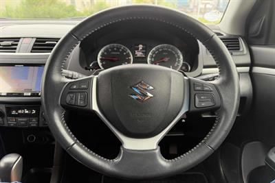 2016 Suzuki Swift - Thumbnail