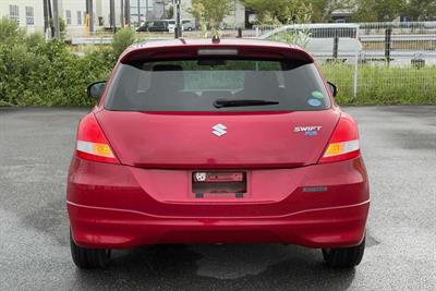 2016 Suzuki Swift - Thumbnail