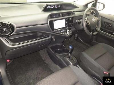 2017 Toyota Aqua - Thumbnail