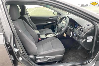 2013 Toyota Camry - Thumbnail
