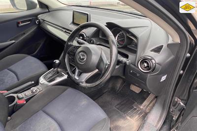 2014 Mazda Demio - Thumbnail