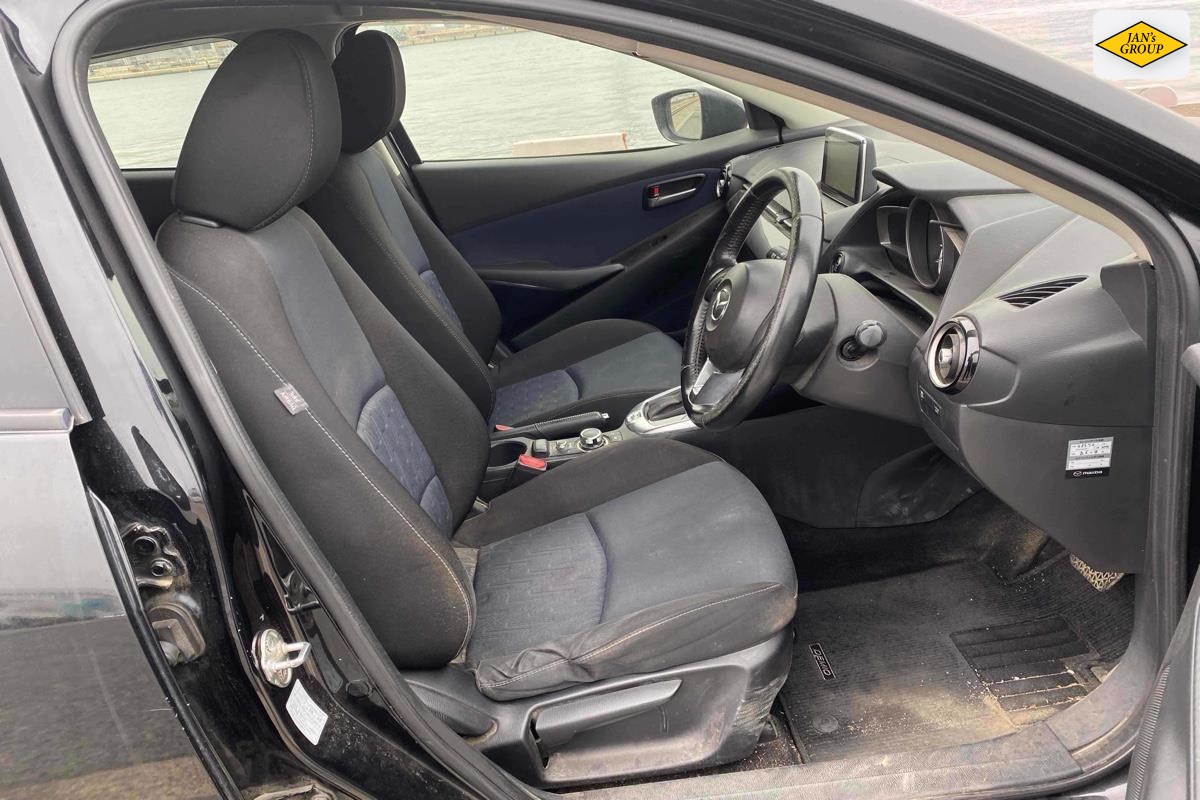 2014 Mazda Demio