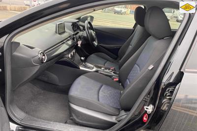 2014 Mazda Demio - Thumbnail