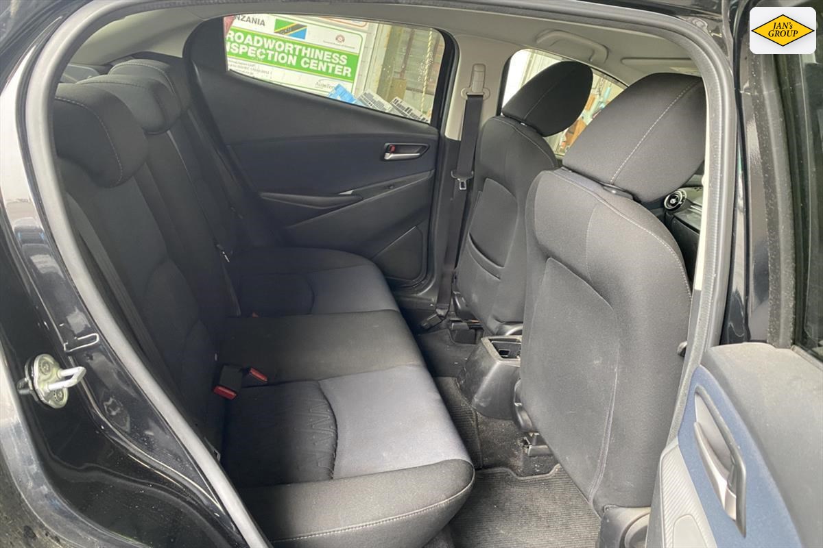 2014 Mazda Demio