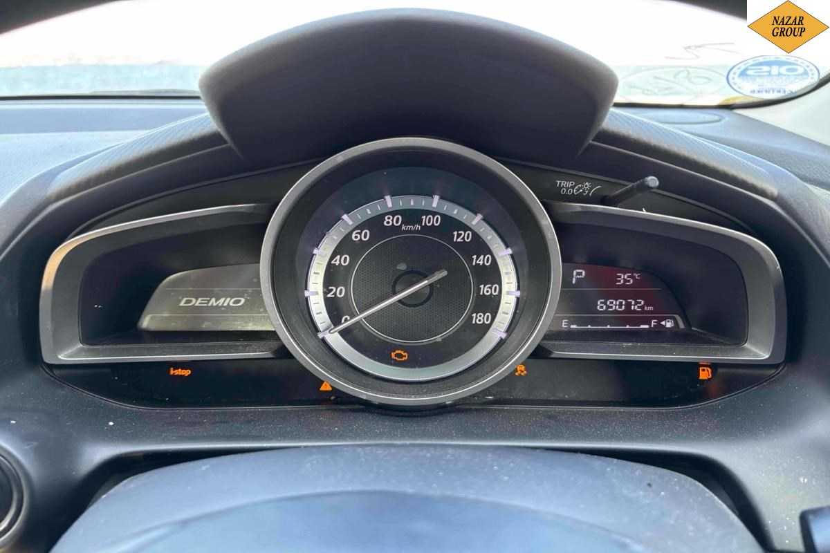 2015 Mazda Demio