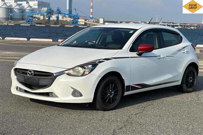 2015 Mazda Demio - Thumbnail