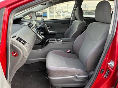 2012 Toyota Prius - Thumbnail