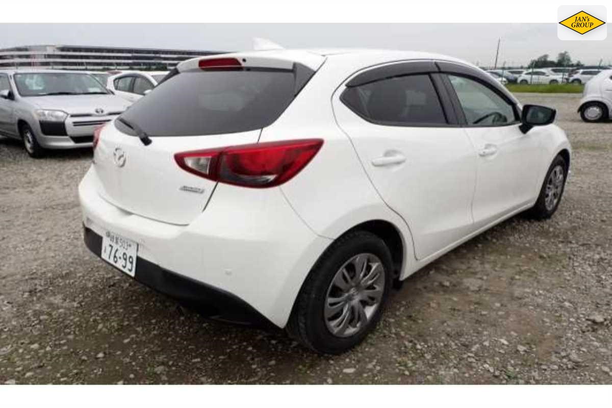 2019 Mazda Demio