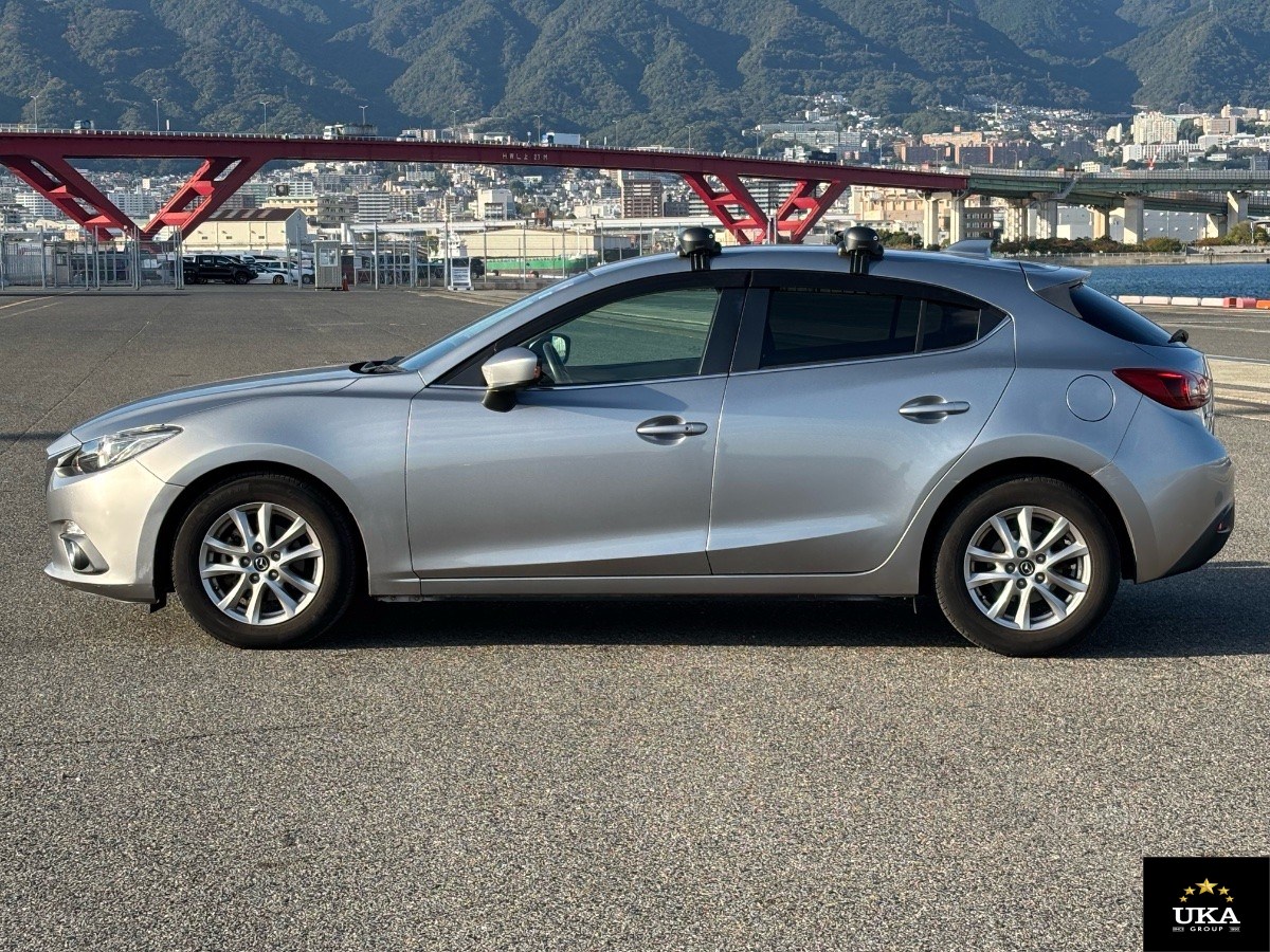 2014 Mazda Axela
