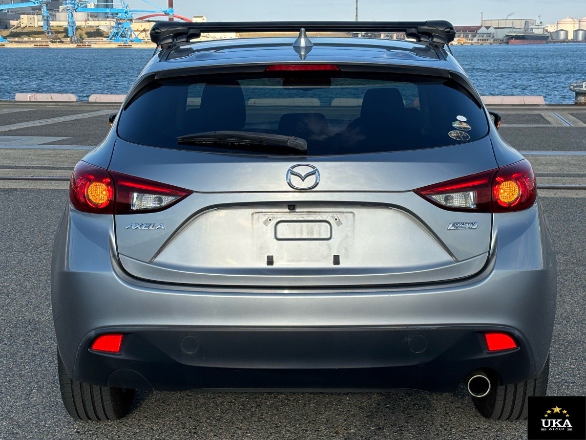2014 Mazda Axela
