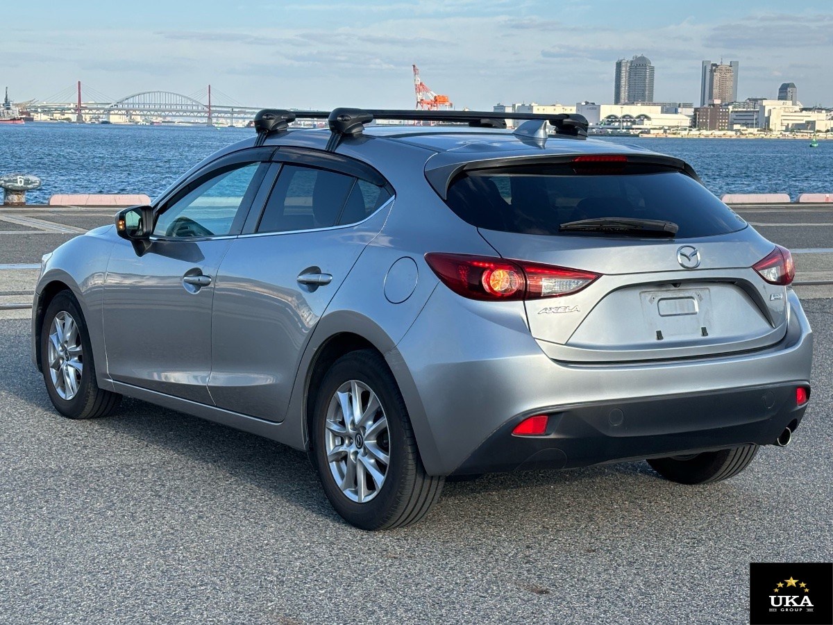 2014 Mazda Axela
