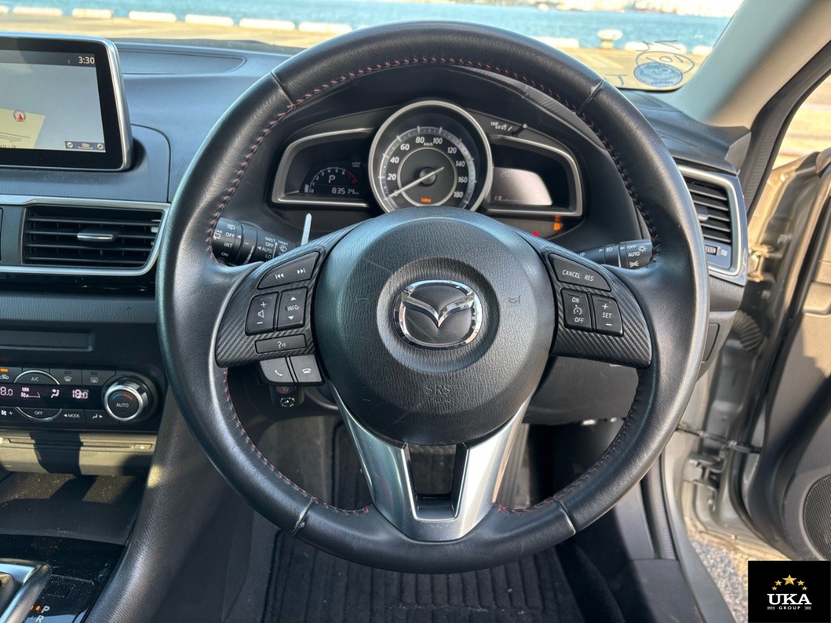 2014 Mazda Axela