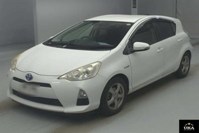 2013 Toyota Aqua - Thumbnail