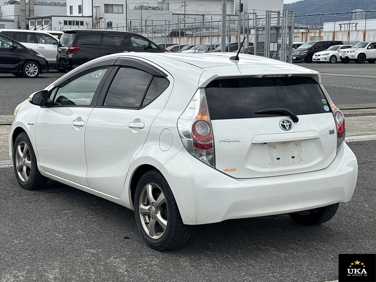 2013 Toyota Aqua