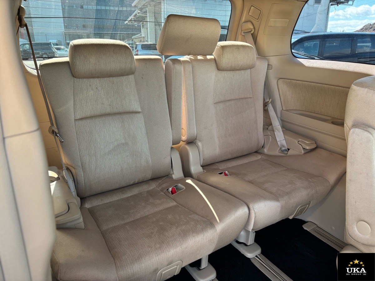 2014 Toyota Vellfire