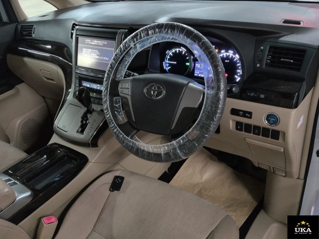 2014 Toyota Vellfire