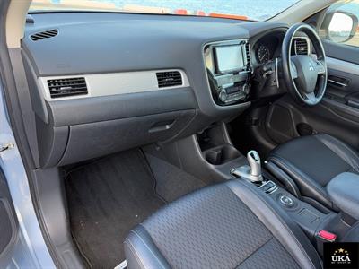 2013 Mitsubishi Outlander - Thumbnail