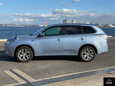 2013 Mitsubishi Outlander - Thumbnail