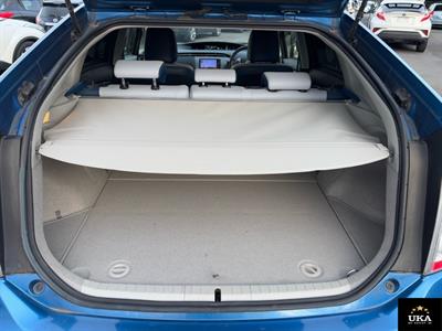 2013 Toyota Prius - Thumbnail