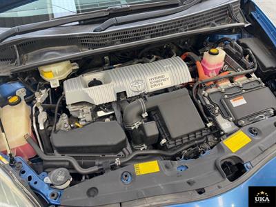 2013 Toyota Prius - Thumbnail