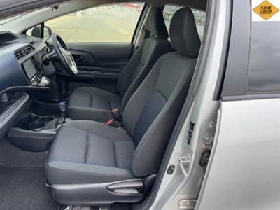 2015 Toyota Aqua - Thumbnail