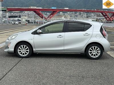 2015 Toyota Aqua - Thumbnail