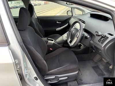 2013 Toyota Prius - Thumbnail