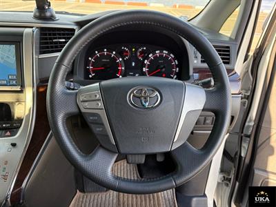 2012 Toyota Vellfire - Thumbnail