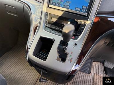 2012 Toyota Vellfire - Thumbnail