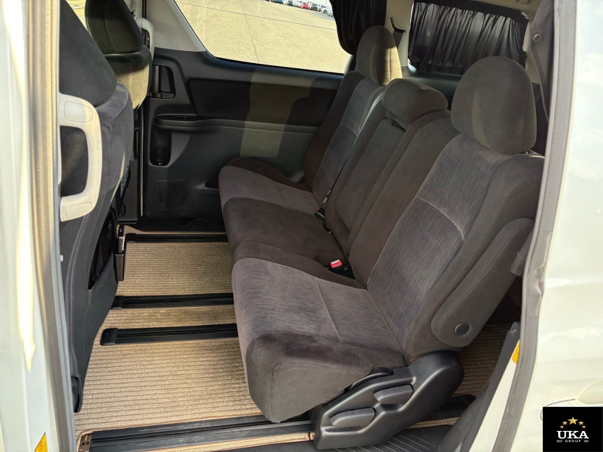 2012 Toyota Vellfire