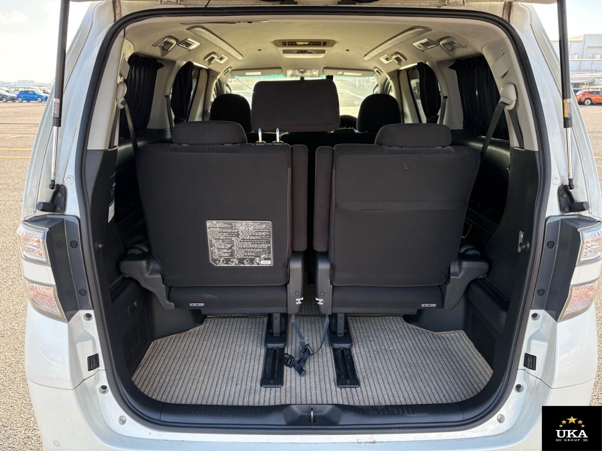 2012 Toyota Vellfire