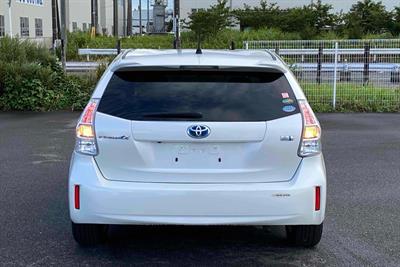 2014 Toyota Prius - Thumbnail