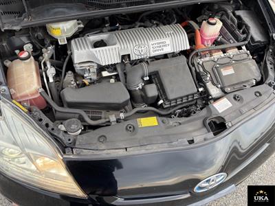 2015 Toyota Prius - Thumbnail