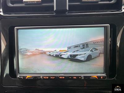 2019 Toyota Prius - Thumbnail