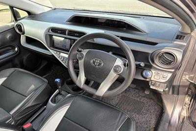 2013 Toyota Aqua - Thumbnail
