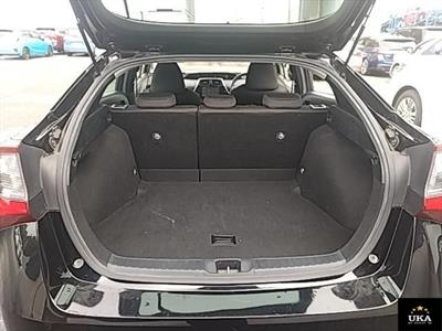 2019 Toyota Prius - Thumbnail
