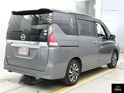 2019 Nissan Serena - Thumbnail