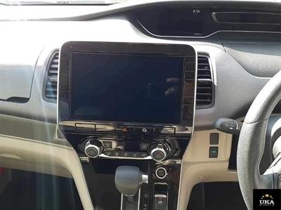 2019 Nissan Serena - Thumbnail