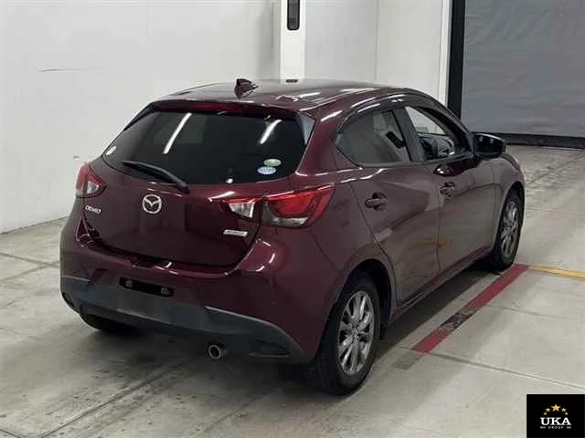 2016 Mazda Demio