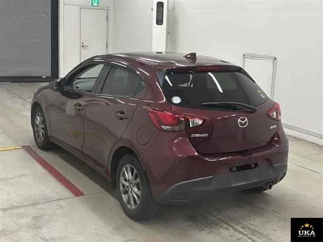 2016 Mazda Demio