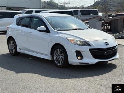 2013 Mazda Axela