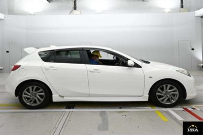 2013 Mazda Axela - Thumbnail