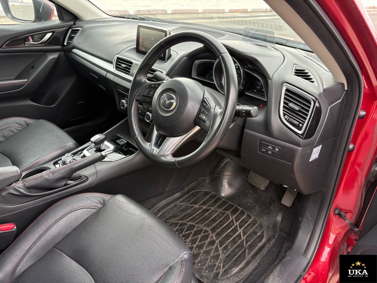2013 Mazda Axela