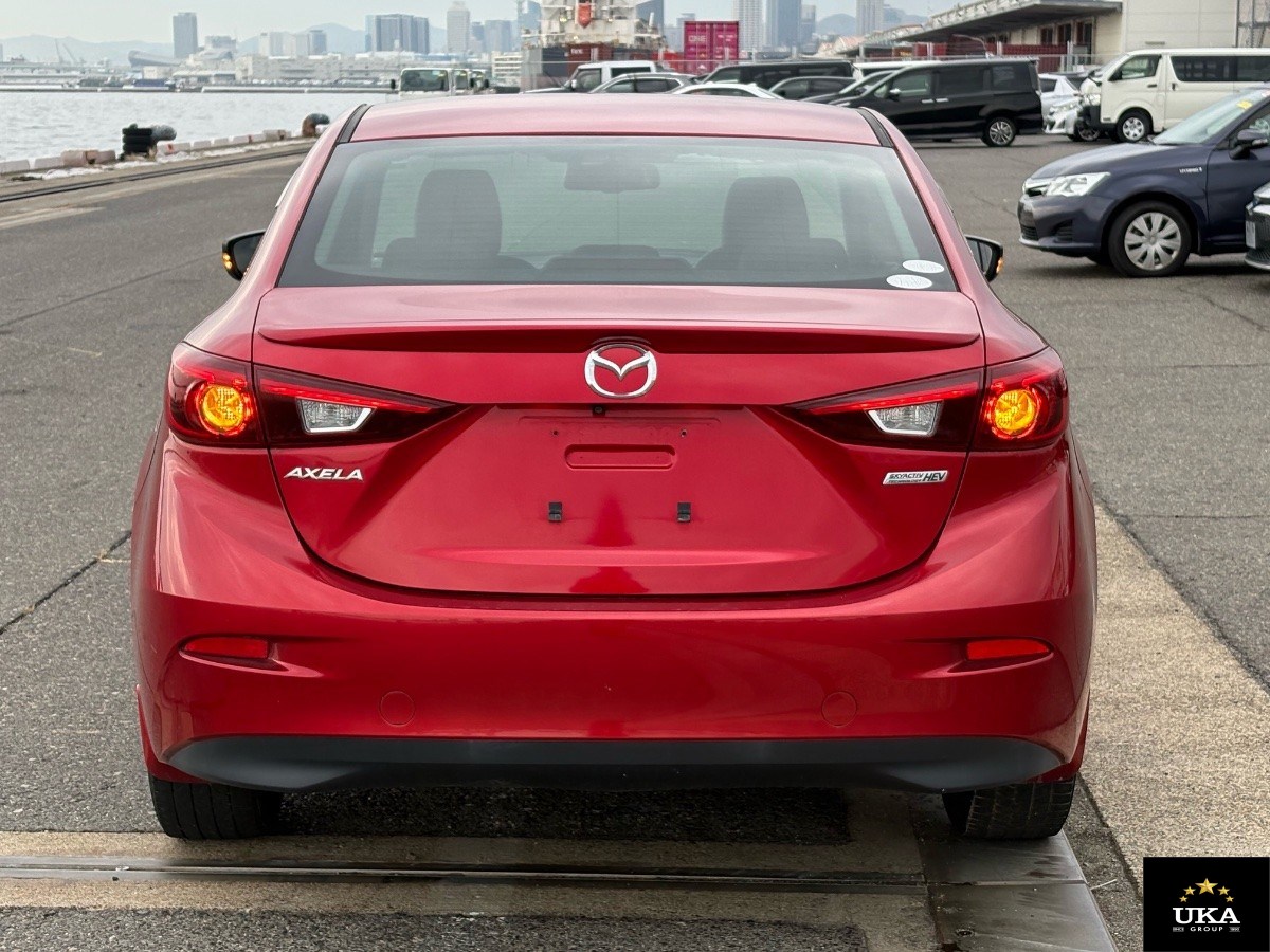 2013 Mazda Axela
