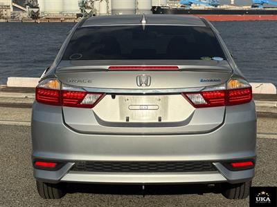 2018 Honda Grace - Thumbnail