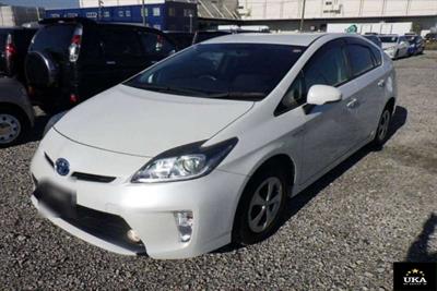 2015 Toyota Prius - Thumbnail