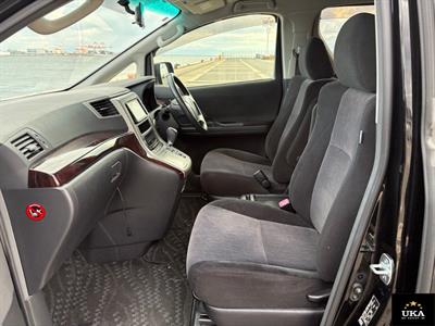 2013 Toyota Vellfire - Thumbnail