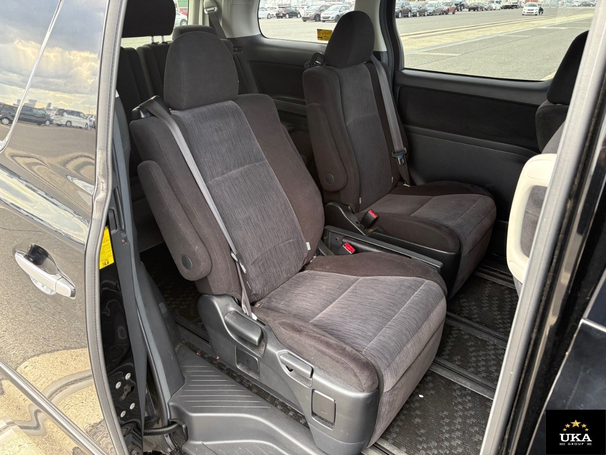 2013 Toyota Vellfire