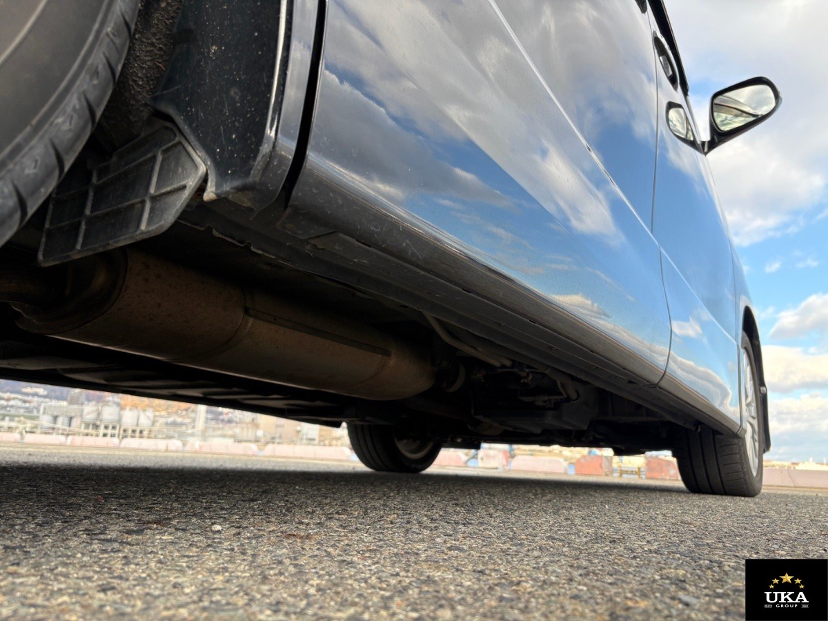 2013 Toyota Vellfire